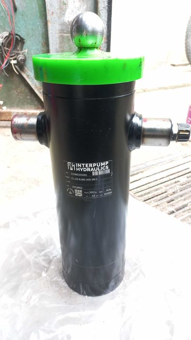 Хидравличен цилиндър