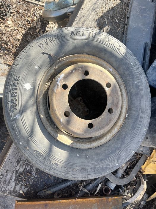 Продам колеса с дисками 6 штук