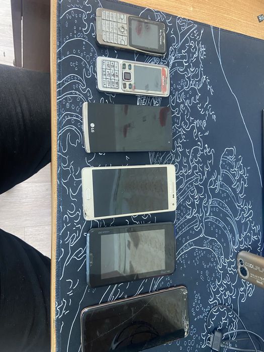 Смартфоны рабочие но с дефектами