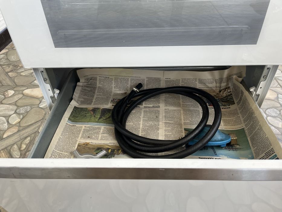 Продам газовую плиту