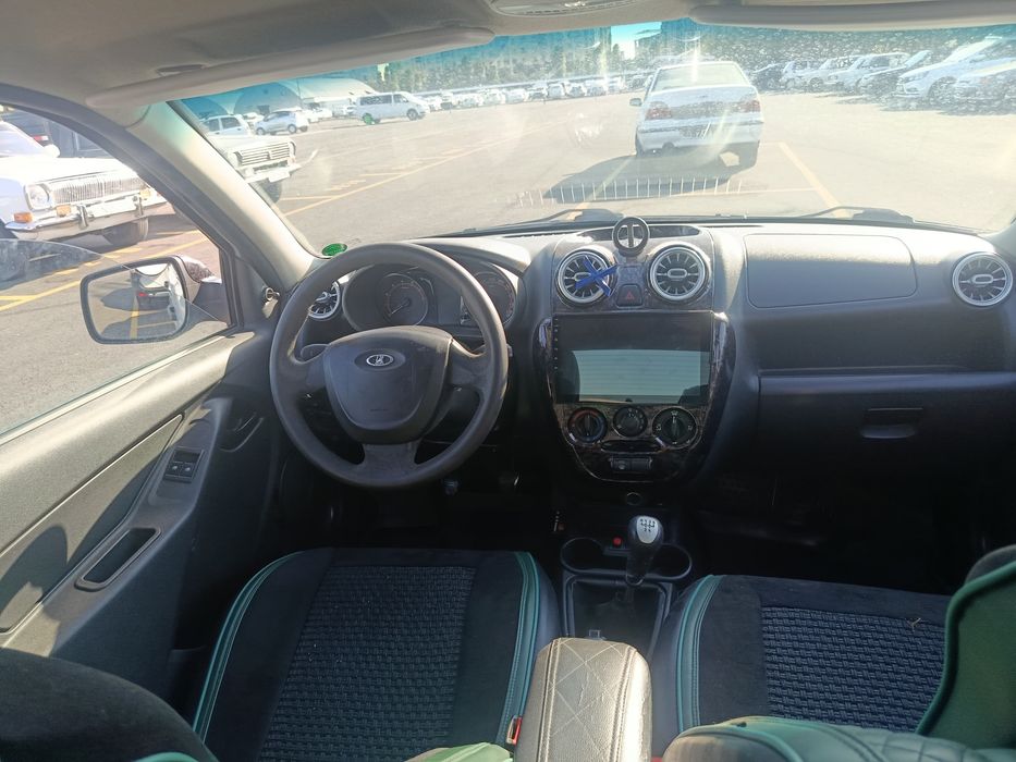 Lada granta 2011