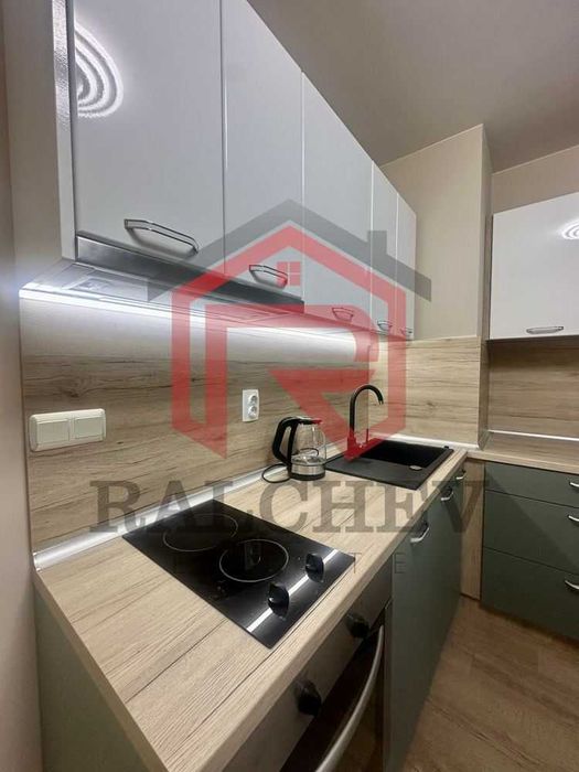 Двустаен апартамент в Затворен Комплекс / м-т Траката