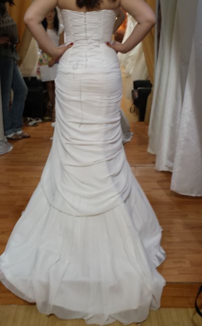 Vand rochie de mireasa