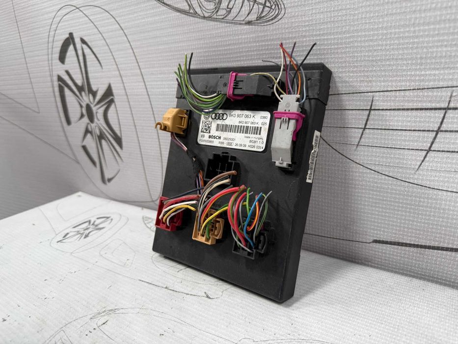 Modul confort BCM1 Audi A4 S4 B8 8K COD: 8K0907063K 2010 / [2008-2015] / (5B2)