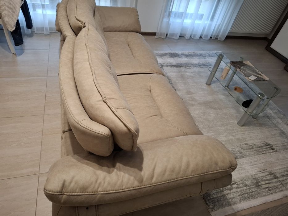 Canapea 3 persoane ca noua