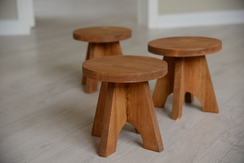 Стульчик маленький табурет