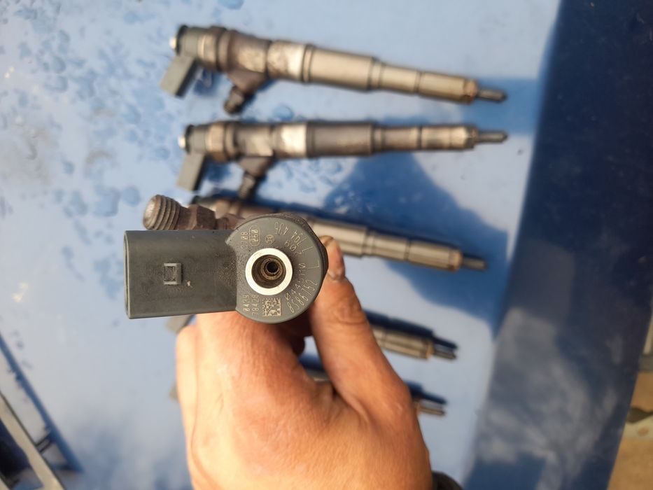 Дюзи за BMW е90 е91 е92 325Д 197 Дюзи за Бмв е60 е61 е90 е91 е92  197к