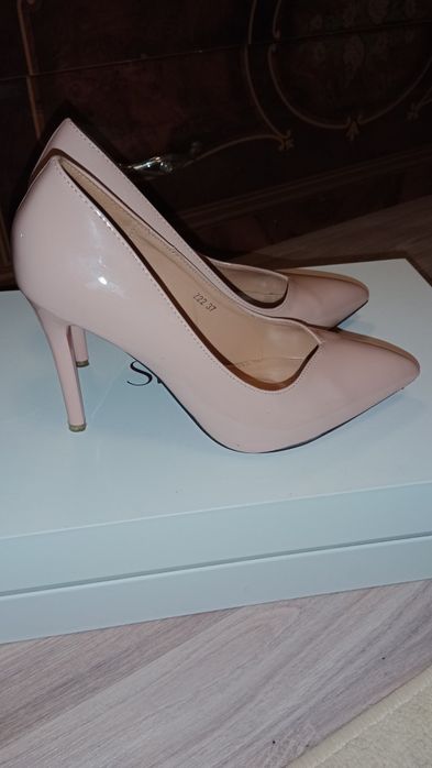 Туфли сатылады. Жаксы куйде.