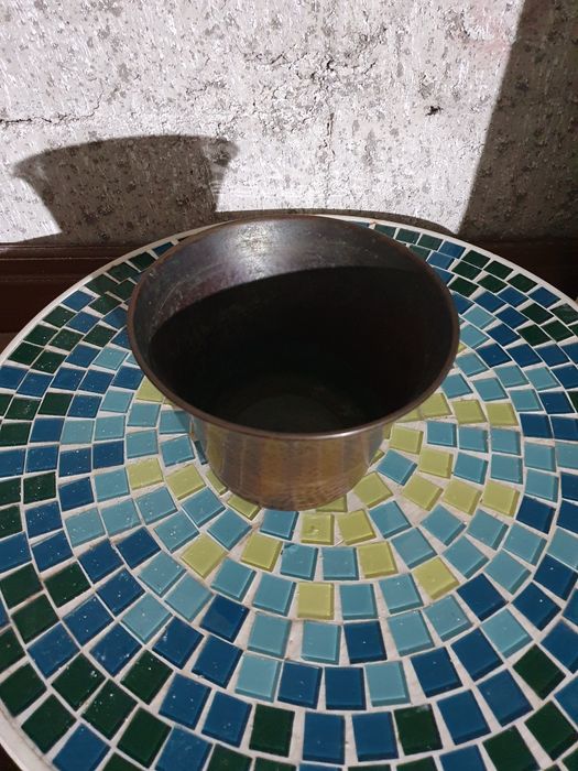 Стар меден съд за вода