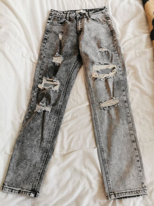 Дамски дънки М размер