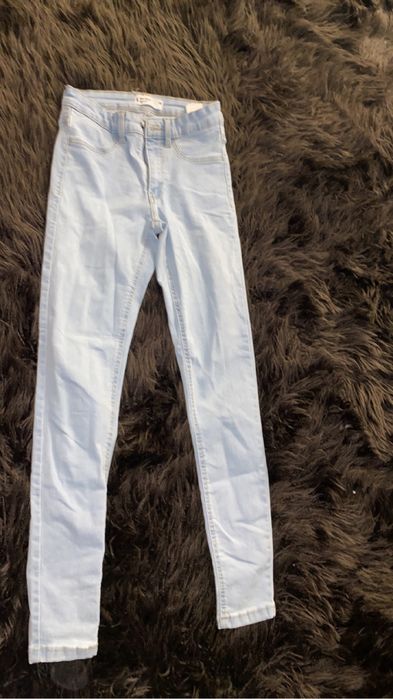 pantaloni albaștrii sinsay