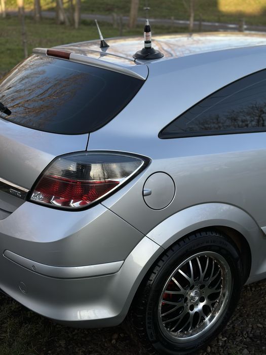 Opel astra h GTC