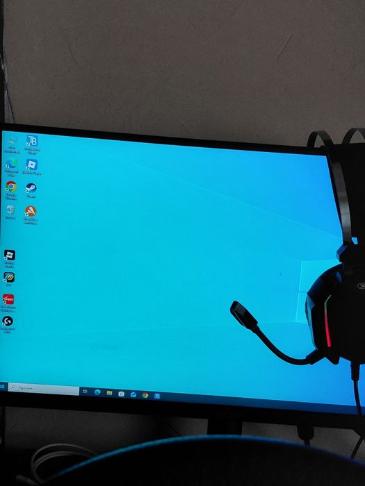 Продавам компютър