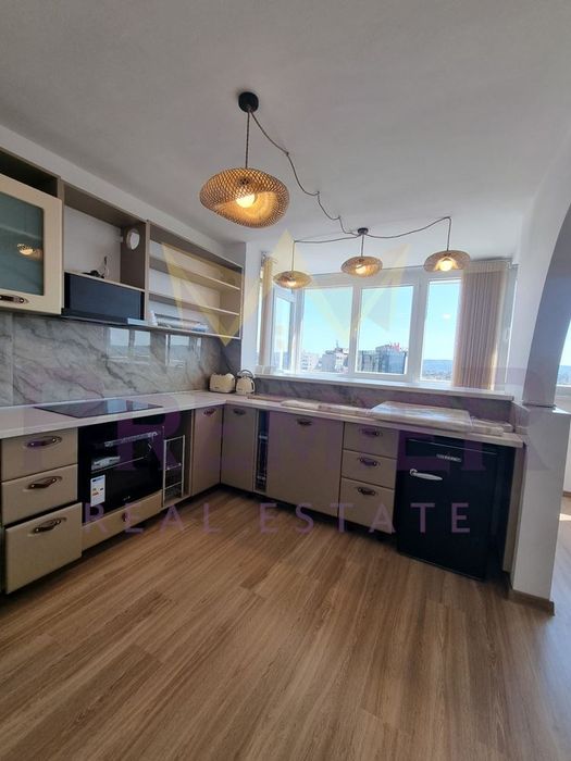 Дава се под наем Тристаен апартамент в Варна, Лятно кино Тракия - 70 кв.м за 663 € - Снимка #1