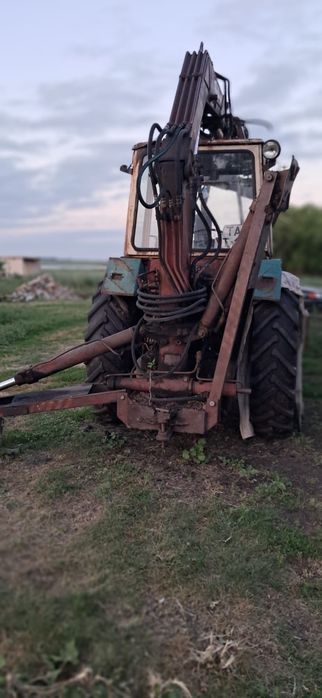 Продам трактор  юмз