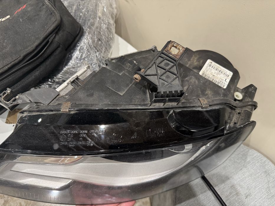 Ляв фар ауди а4 б8