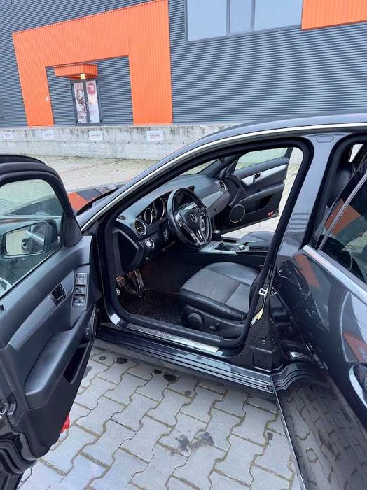 Mercedes C180 Facelift AMG Avantgarde