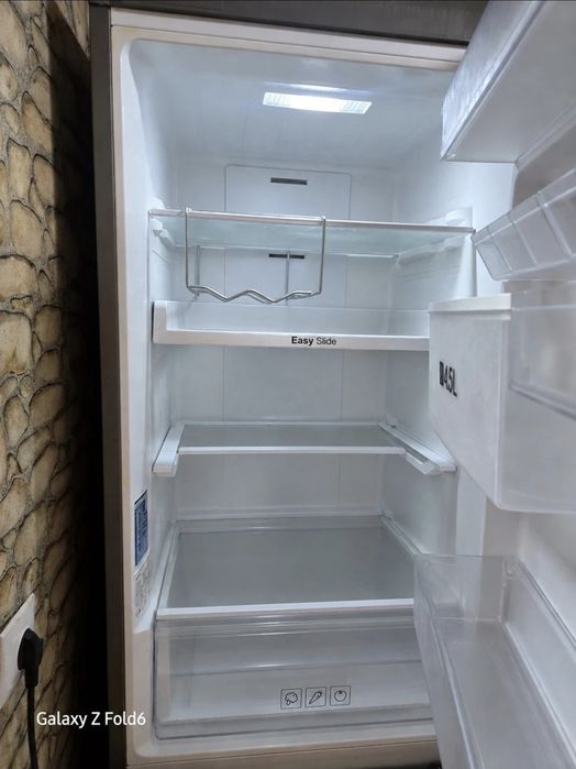 Frigider samsung