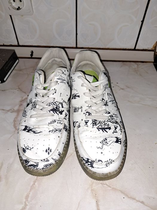 Sneakersi Cropp.
