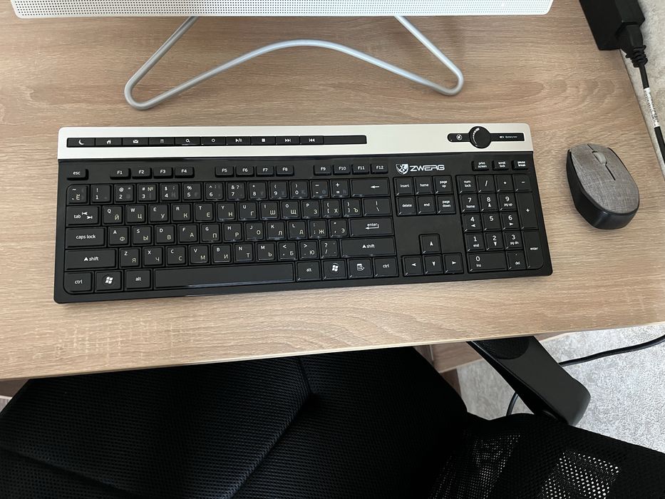 Прдам моноблок hp