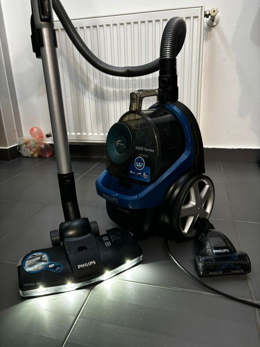 Aspirator fara sac Philips Seria 5000