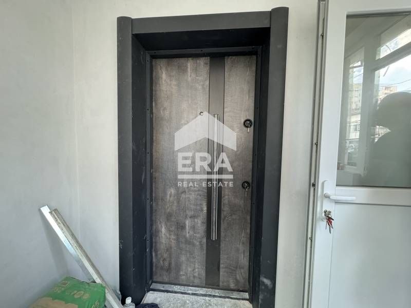 Продава се Къща в Хасково, Дружба 1 - 290 кв.м за 739 €/кв.м - Снимка #5