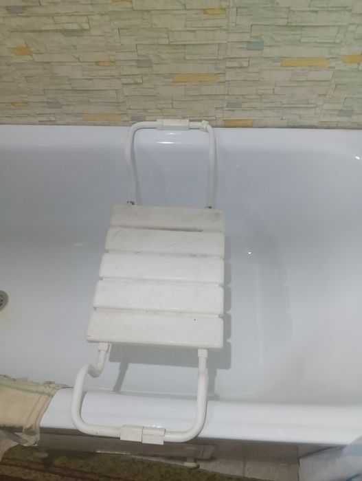 Отдам бесплатно 0000