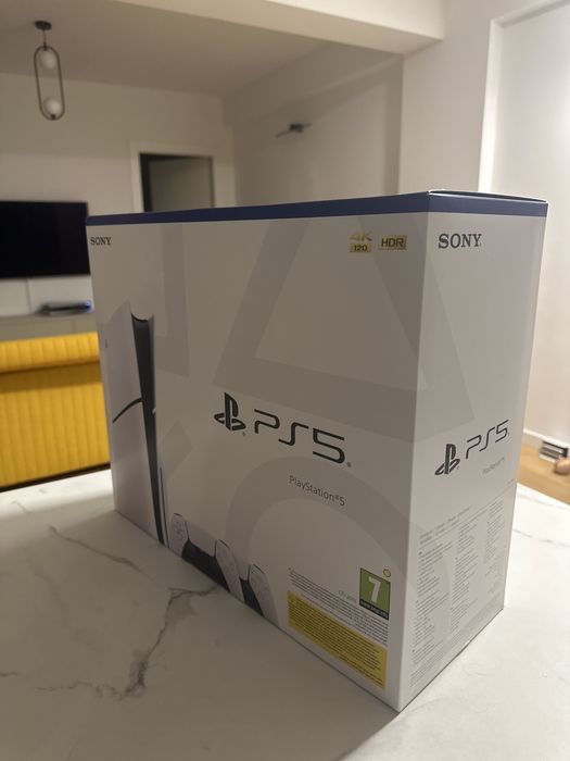 PS5 Slim Disc Edition 1TB [SIGILAT] + 2 Controllere