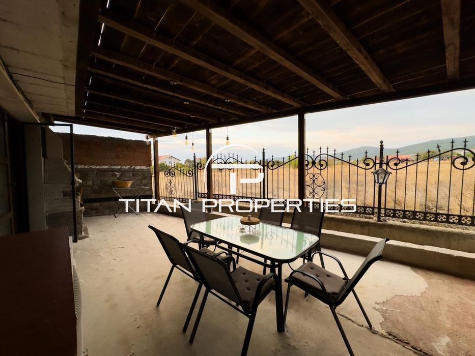 Ексклузив! Двуетажна Къща, под наем, в.з Чолакова чешма, с. Кошарица