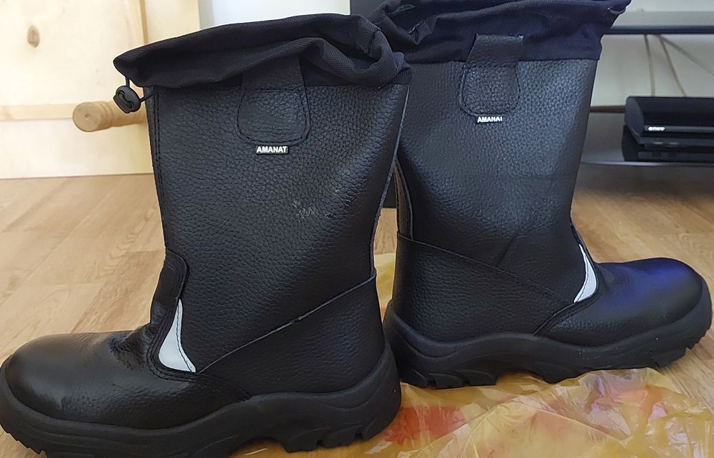 Рабочие сапоги с железным носком