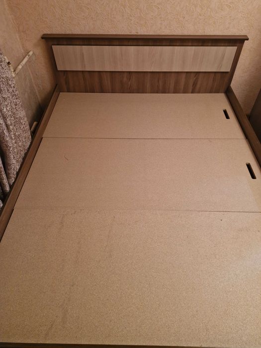 Продам кровать двуспальная