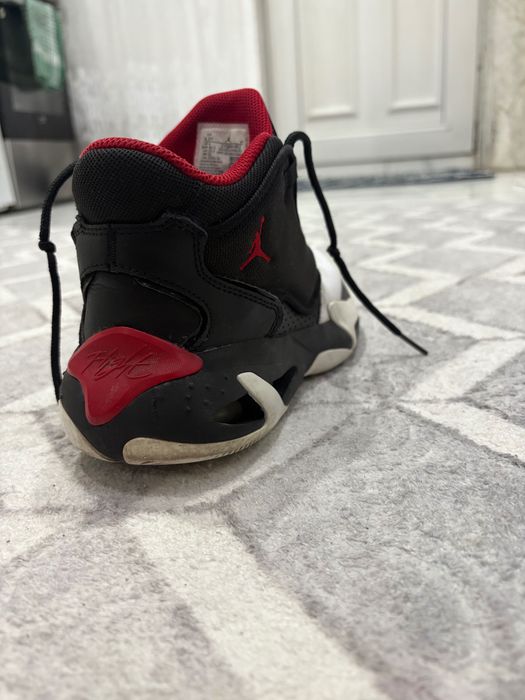 Обувки air Jordan