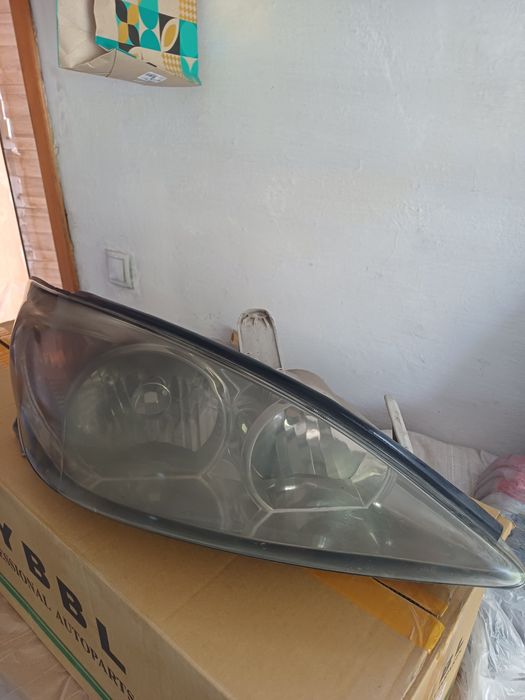 Продам фары TOYOTA 30 Европа