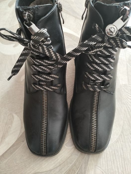 Продам ботинки осень-весна