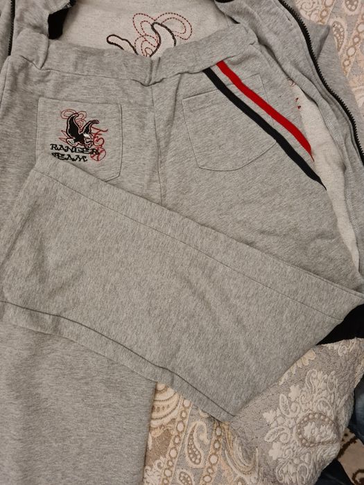 Спортивный костюм