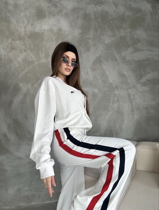 Дамски спортен екип Tommy Hilfiger от 3 части