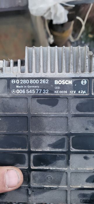 Продам запчасти на Мерседес и Ауди Б4