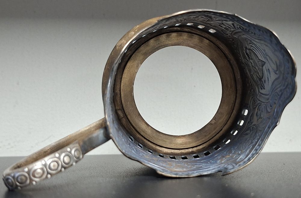 Подстаканник  мельхиор СССР "Космос".