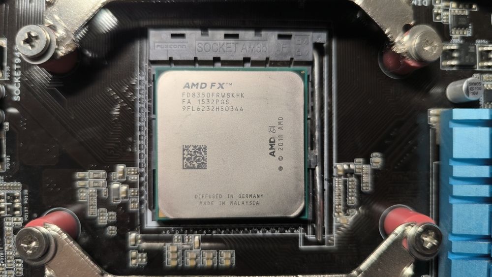 Kit PC AMD FX 8350 + 16GB RAM + ASUS M5A97 R2.0