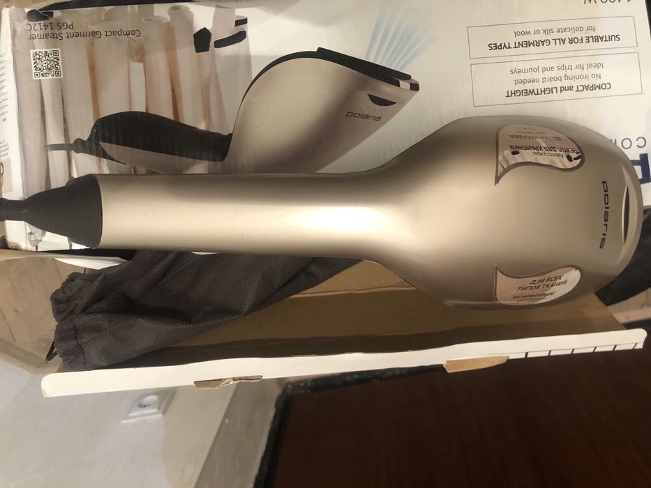 Паровой утюжок для одежды