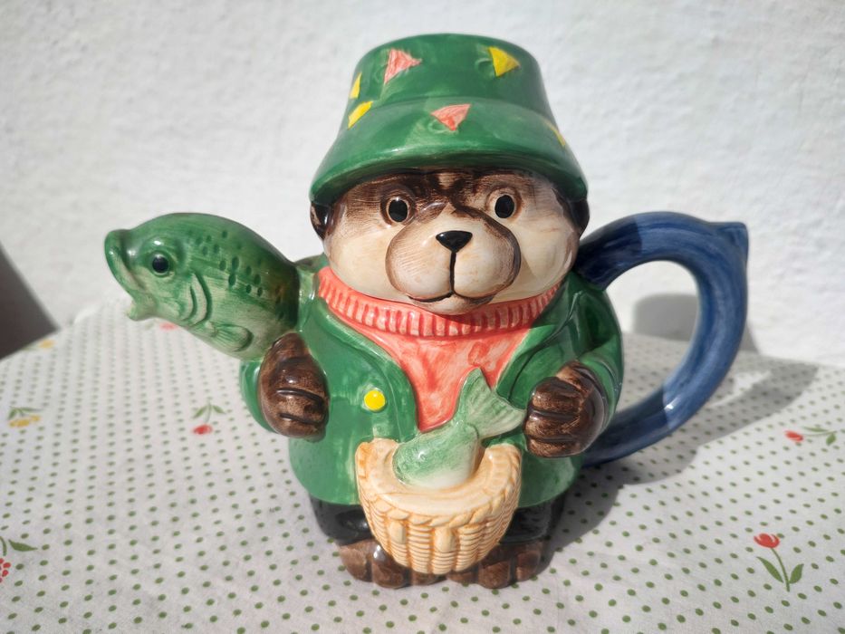 Колекционерски винтидж чайници Swineside, Bob Hersey и други