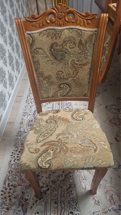 Продам стол со стульями