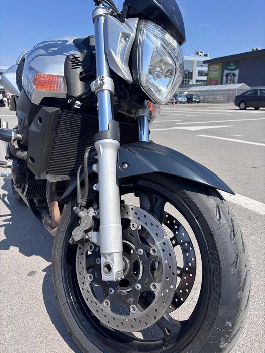 Suzuki GSR600 2008