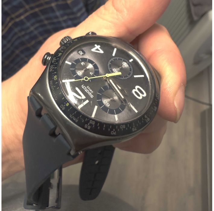 Часовник Swatch Irony