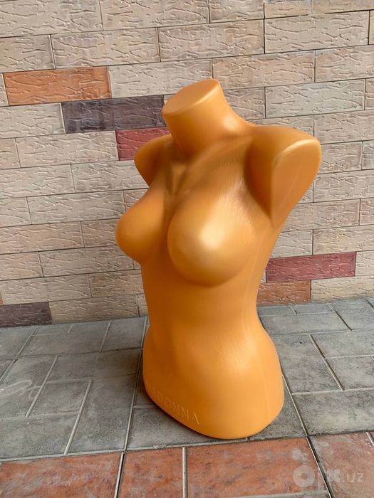 Maniken Madonna a