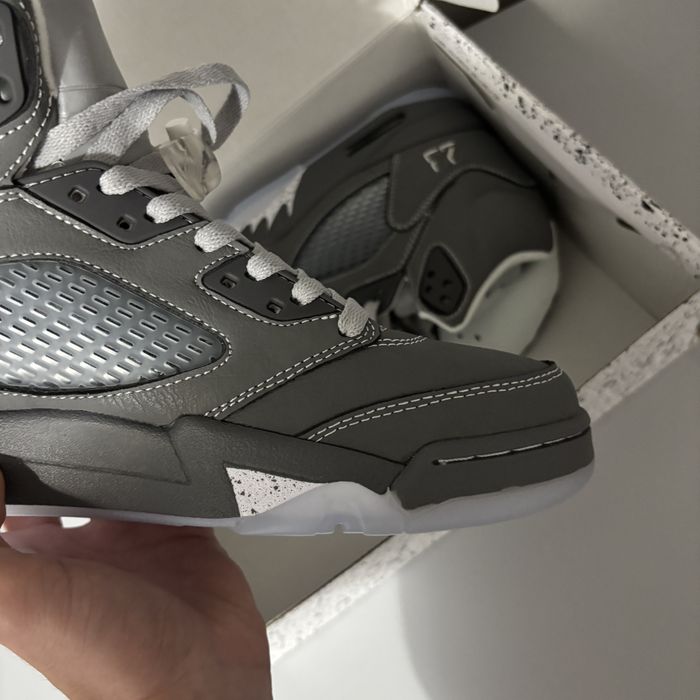 Air Jordan 5 Retro 41;44