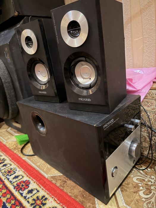 Сабвуфер Microlab M-880