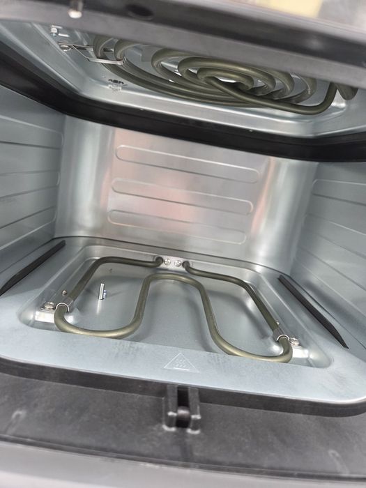 Фритюрник с горещ въздух Taurus Air Fry Digital 360 XL. Капацитет: 8 л