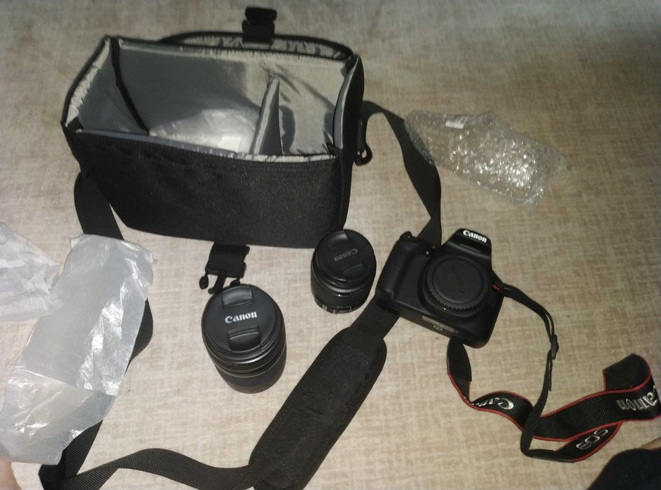 Професионален фотоапарат canon Rebel T6