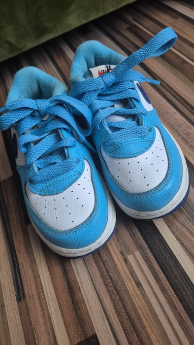 Adidasi Nike baieti marimea 27